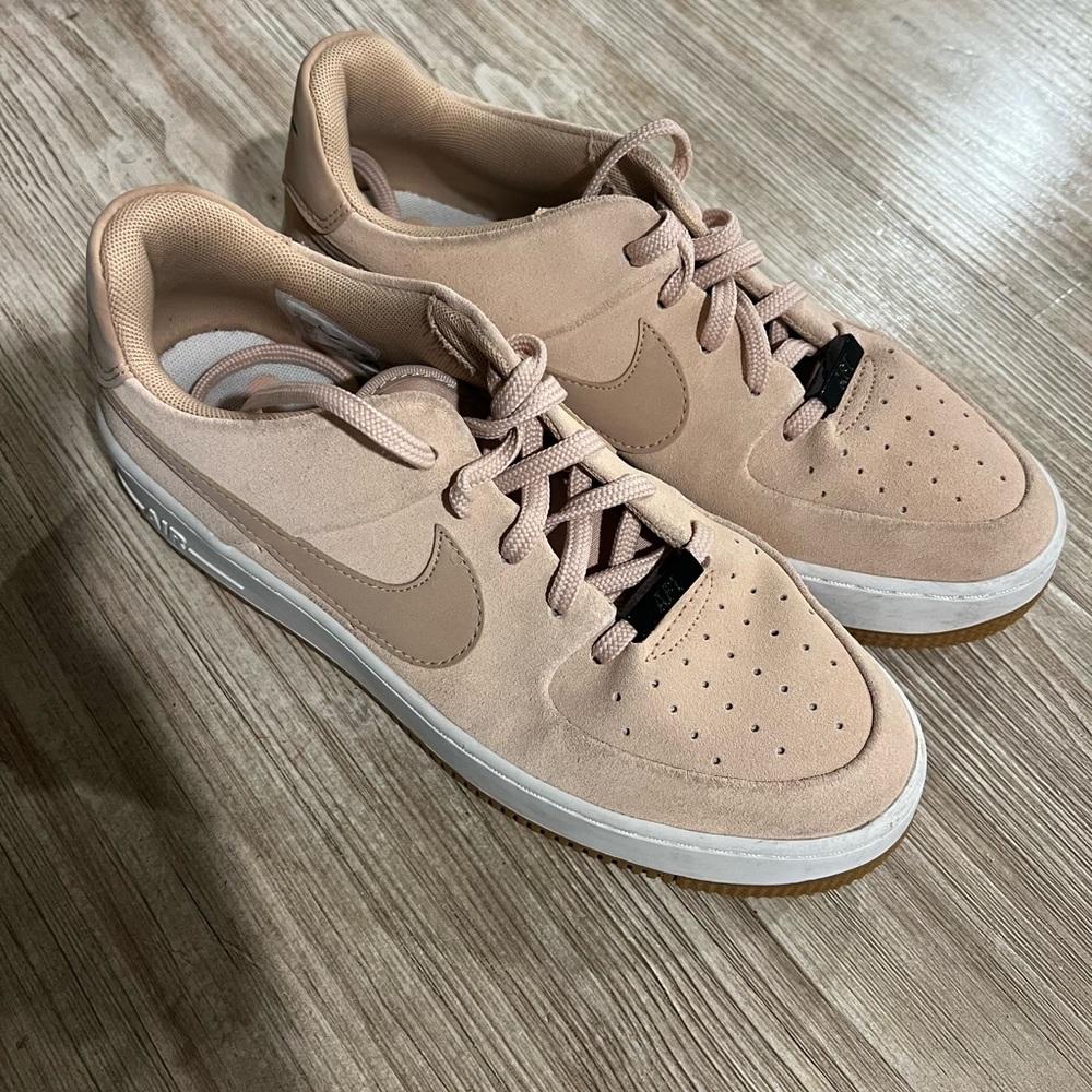 Nike Air Force Sneakers